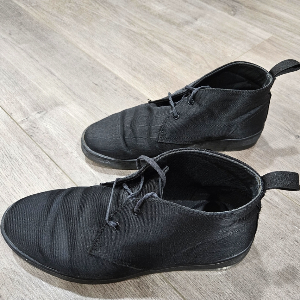 Dr. Marten Daytona black